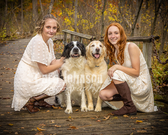 Schultz Twins & Dogs - TJP (15 of 30)
