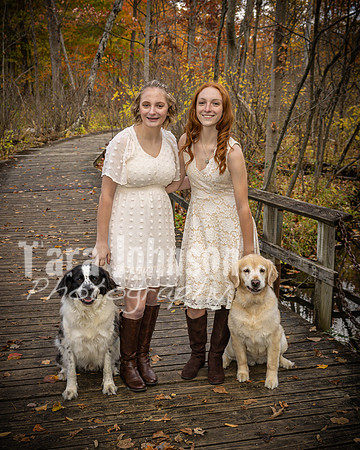 Schultz Twins & Dogs - TJP (16 of 30)
