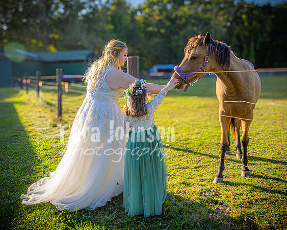 Michael & Ashlee McGrath - Complete - Color - TJP (209 of 428)