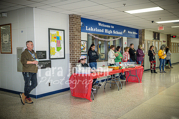2022 LHS Instrumental - Holiday Staff - TJP (36 of 54)