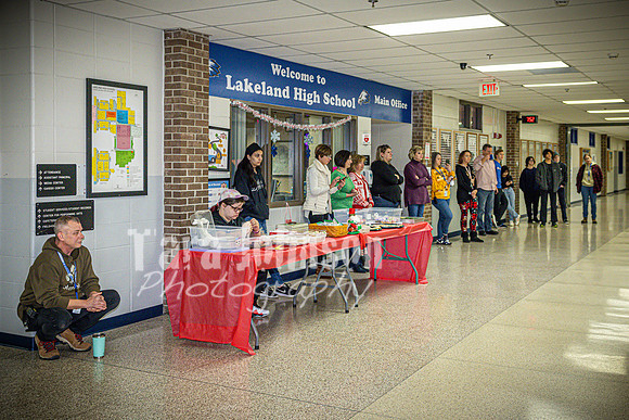 2022 LHS Instrumental - Holiday Staff - TJP (38 of 54)