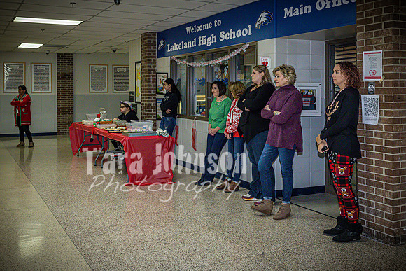 2022 LHS Instrumental - Holiday Staff - TJP (23 of 54)