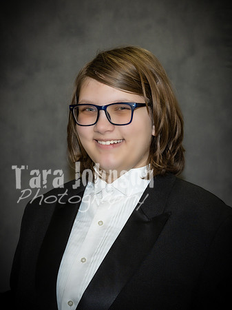 2022 MHS Vocal - Headshots - TJP (4 of 25)