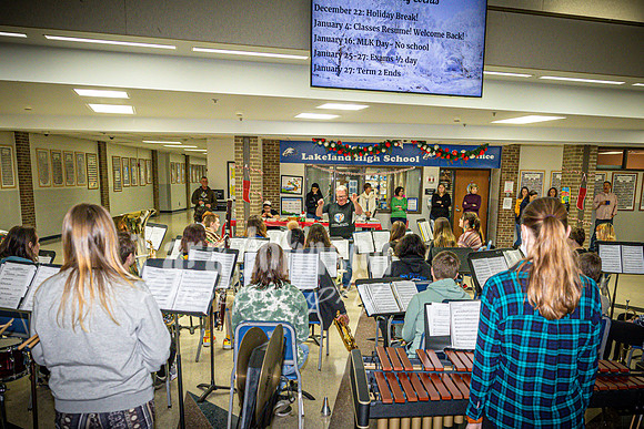 2022 LHS Instrumental - Holiday Staff - TJP (41 of 54)