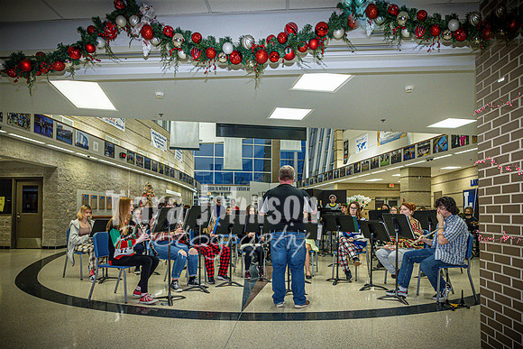 2022 LHS Instrumental - Holiday Staff - TJP (15 of 54)