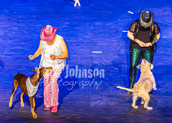 2026 Mutts in Motion - Bella & Mariah and Dan & Susette (Shania Twain) - TJP (9 of 27)