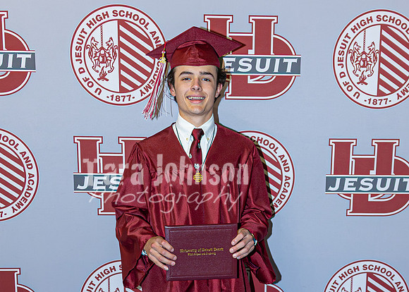 2026 U of D Grad - Angle #1 - Backdrop - TJP (160 of 258)