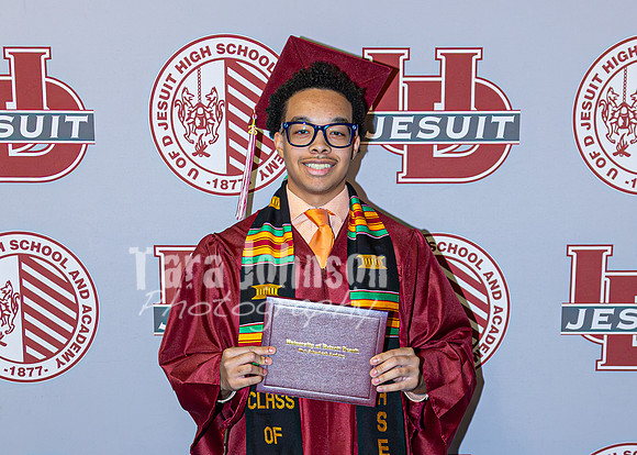2026 U of D Grad - Angle #1 - Backdrop - TJP (158 of 258)