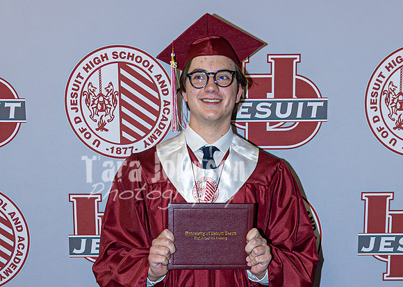 2026 U of D Grad - Angle #1 - Backdrop - TJP (124 of 258)