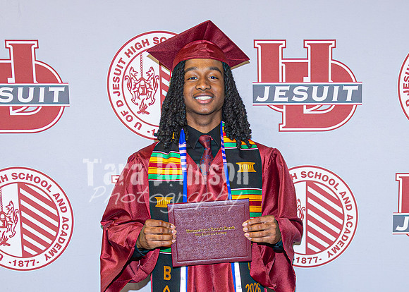 2026 U of D Grad - Angle #1 - Backdrop - TJP (120 of 258)
