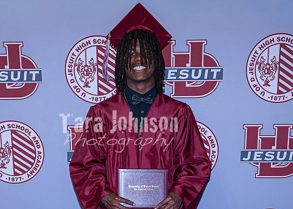 2026 U of D Grad - Angle #1 - Backdrop - TJP (90 of 258)