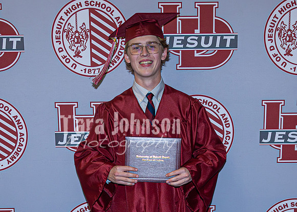 2026 U of D Grad - Angle #1 - Backdrop - TJP (36 of 258)