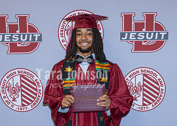 2026 U of D Grad - Angle #1 - Backdrop - TJP (26 of 258)