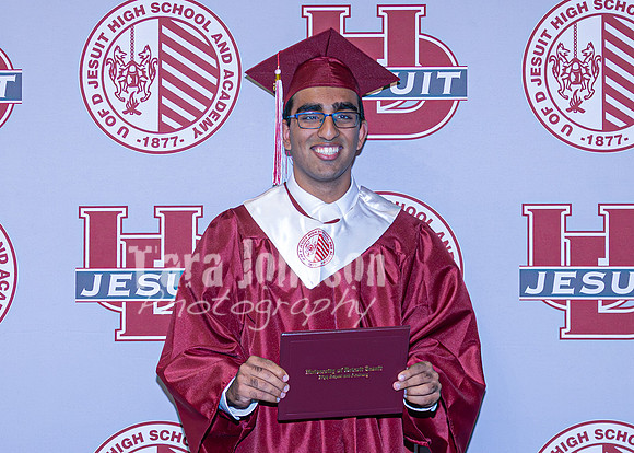 2026 U of D Grad - Angle #1 - Backdrop - TJP (8 of 258)