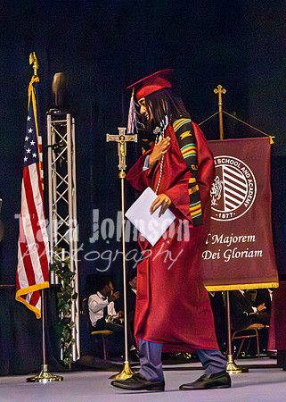 26 U of D Grad - Angle #4 - Flags - TJP (19 of 136)