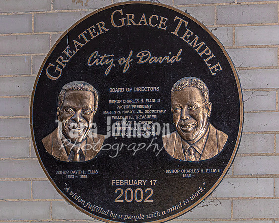 26 U of D Grad - Cigars & Family - TJP (104 of 119)