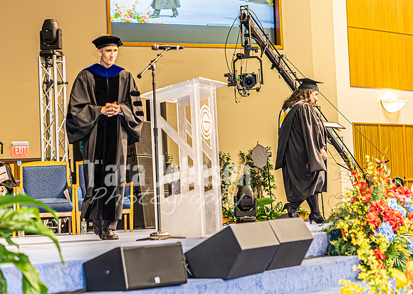26 U of D Grad - Ceremony - TJP (395 of 476)