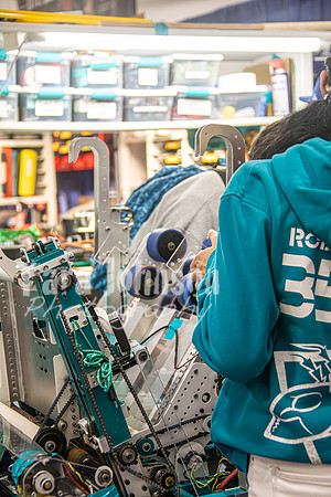 24 FIRST Robotics - Friday - NF (32 of 256)