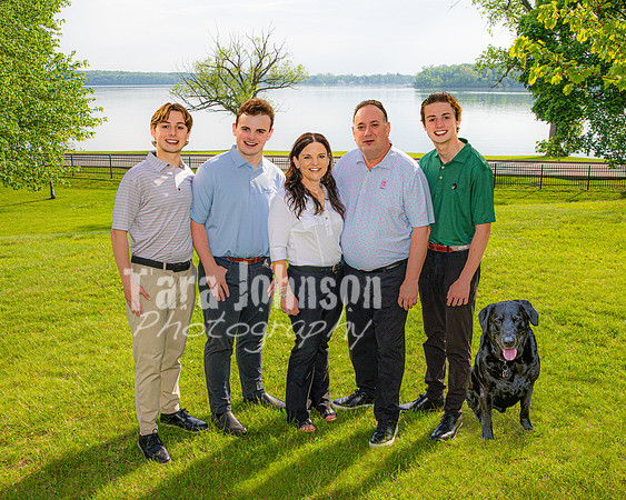 Valente Family @ OLSM - Color - TJP (11 of 17)