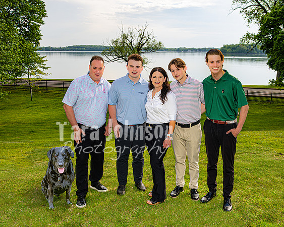 Valente Family @ OLSM - Color - TJP (15 of 17)