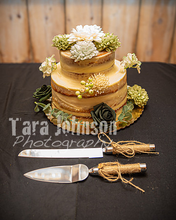 Michael & Ashlee McGrath - The Cutting of the Cake - TJP (1 of 18)