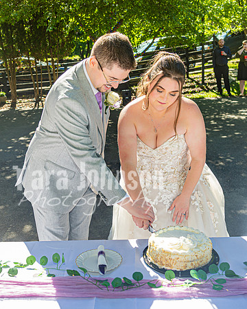 Dylan & Kendall Bailey - Cutting of the Cake - TJP (3 of 16)