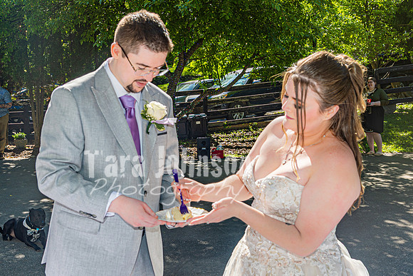 Dylan & Kendall Bailey - Cutting of the Cake - TJP (6 of 16)