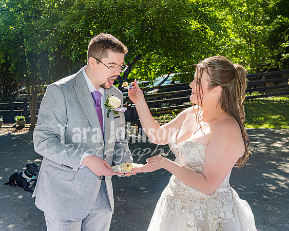 Dylan & Kendall Bailey - Cutting of the Cake - TJP (7 of 16)