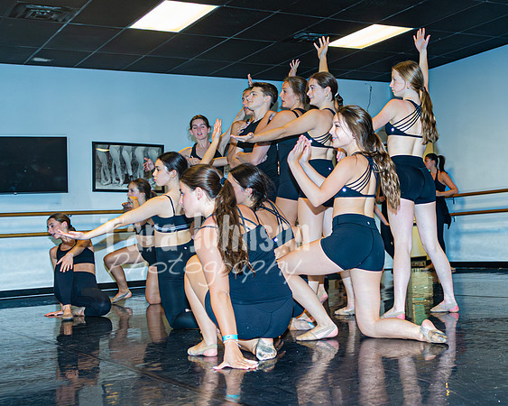Suzanne's - Hairspray - Rehearsal 2 (Side Corner) - TJP (11 of 80)