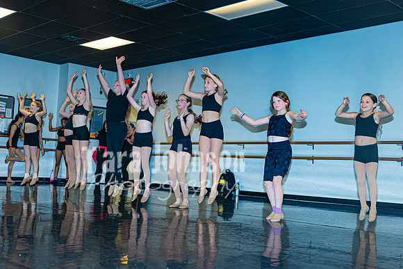 Suzanne's - Hairspray - Rehearsal 2 (Side Corner) - TJP (16 of 80)
