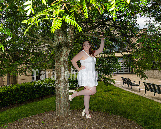 Isabella Gagnon @ LHS - Color - TJP (12 of 24)