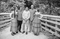 Torres Family @ Paint Creek Trail - BW - TJP (4 of 36)