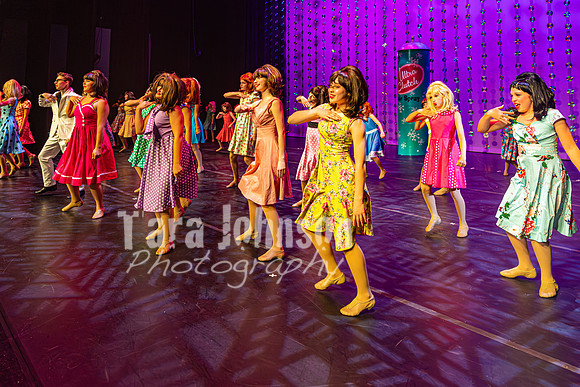 Suzanne's - Hairspray - Final Rehearsal - TJP (15 of 271)
