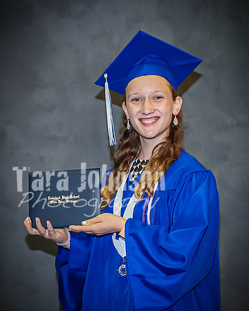 22 LHS Grad - Angle #5 Studio - TJP (142 of 584)