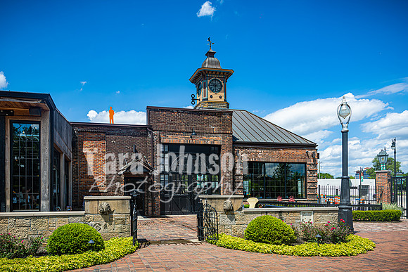 Jeff & Erika - The Venue - TJP (9 of 18)