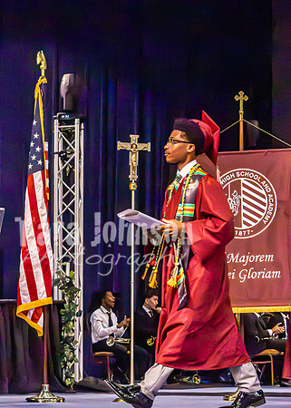 26 U of D Grad - Angle 4 - Flags - TJP (119 of 136)