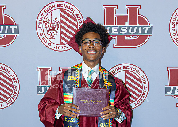 2026 U of D Grad - Angle 1 - Backdrop - TJP (184 of 258)