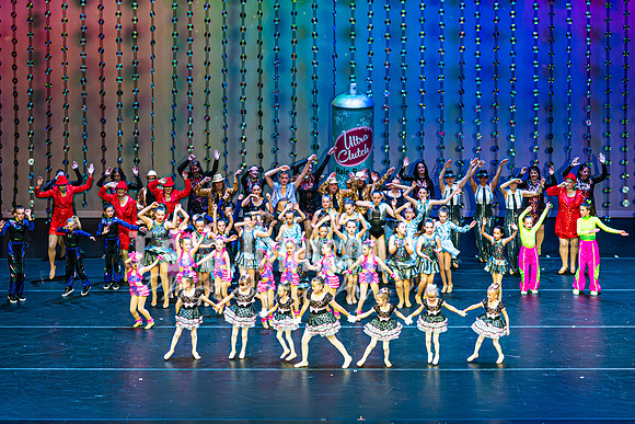 Suzanne's - Hairspray - Grand Finale - TJP (15 of 35)