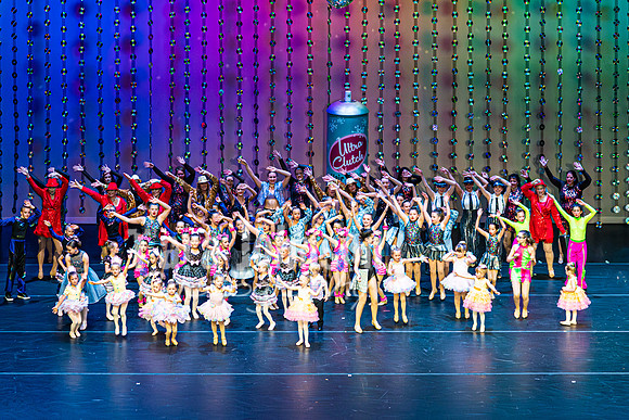 Suzanne's - Hairspray - Grand Finale - TJP (20 of 35)