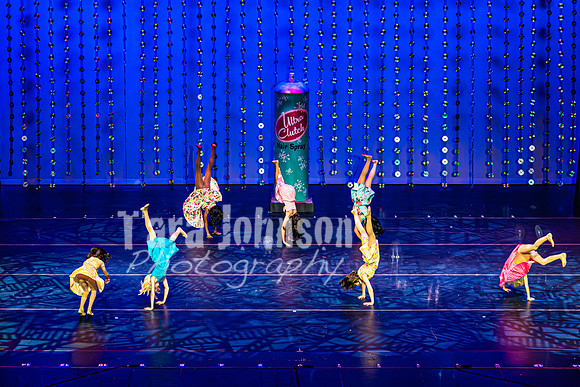 Suzanne's - Hairspray - Performance - TJP (53 of 174)