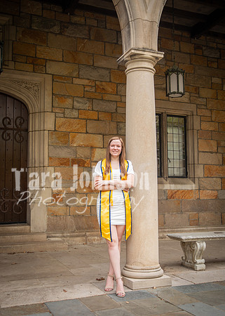 24 U of M Grad Photos - Audrey-119