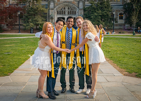 [tht] W24 Senior Grad Photos-77