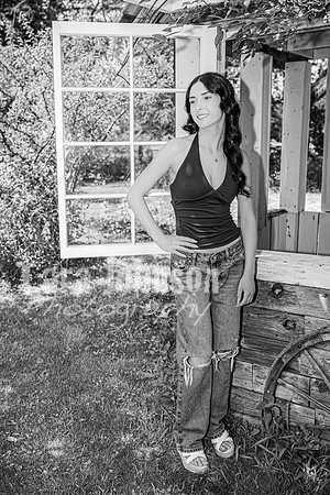 Margret Van Netten @ Terraces Flower Farm (BW-B) - TJP (10 of 100)