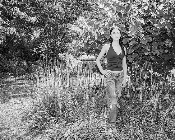 Margret Van Netten @ Terraces Flower Farm (BW-B) - TJP (21 of 100)