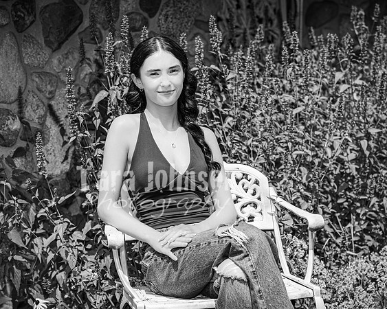 Margret Van Netten @ Terraces Flower Farm (BW-B) - TJP (23 of 100)