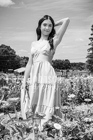 Margret Van Netten @ Terraces Flower Farm (BW-B) - TJP (28 of 100)