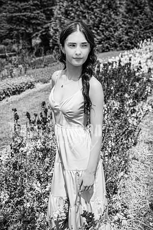 Margret Van Netten @ Terraces Flower Farm (BW-B) - TJP (35 of 100)