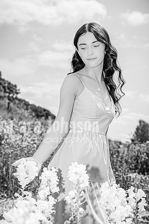Margret Van Netten @ Terraces Flower Farm (BW-B) - TJP (42 of 100)