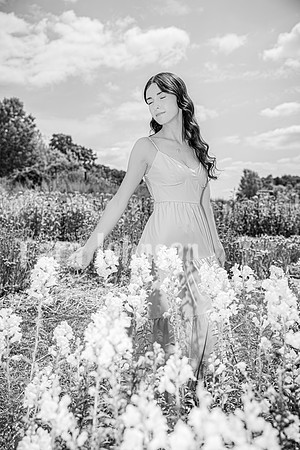 Margret Van Netten @ Terraces Flower Farm (BW-B) - TJP (40 of 100)