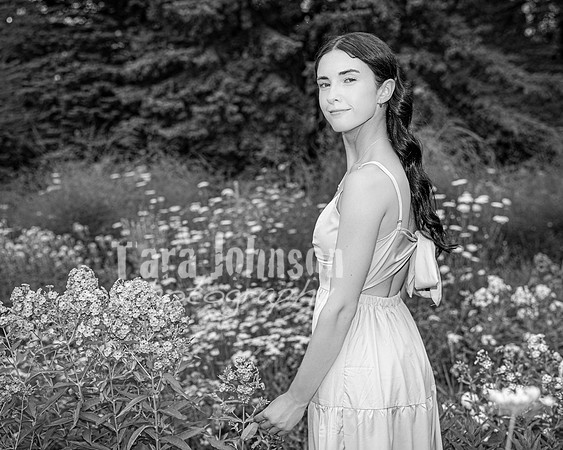 Margret Van Netten @ Terraces Flower Farm (BW-B) - TJP (50 of 100)